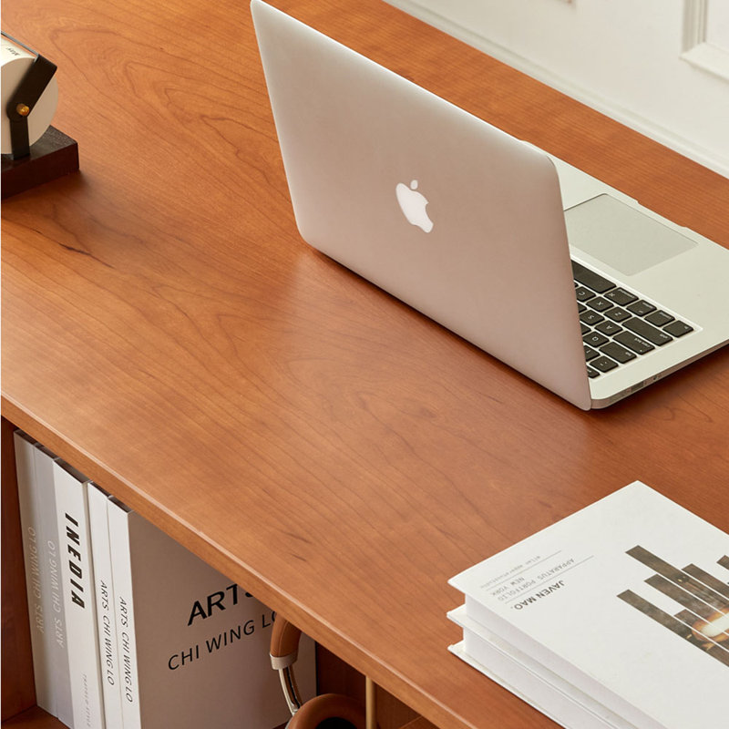 Bureau à tiroirs de style européen