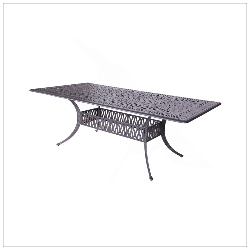 Table rectangulaire, nuit du désert