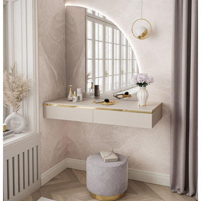 Avdulah Dining Table