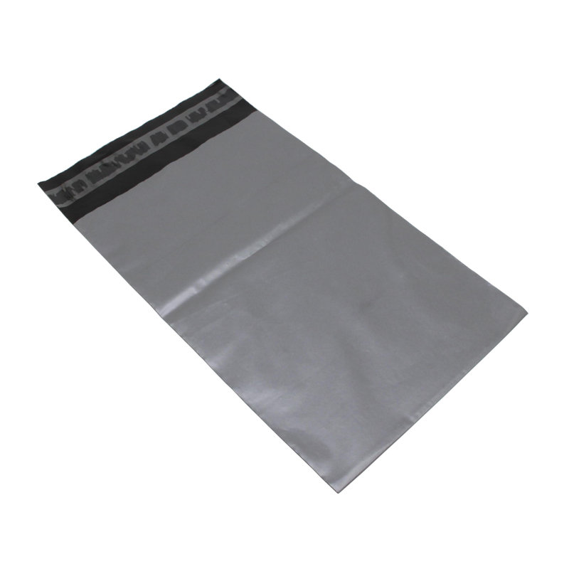 Sac de courrier autoadhésif imperméable 100% recyclé