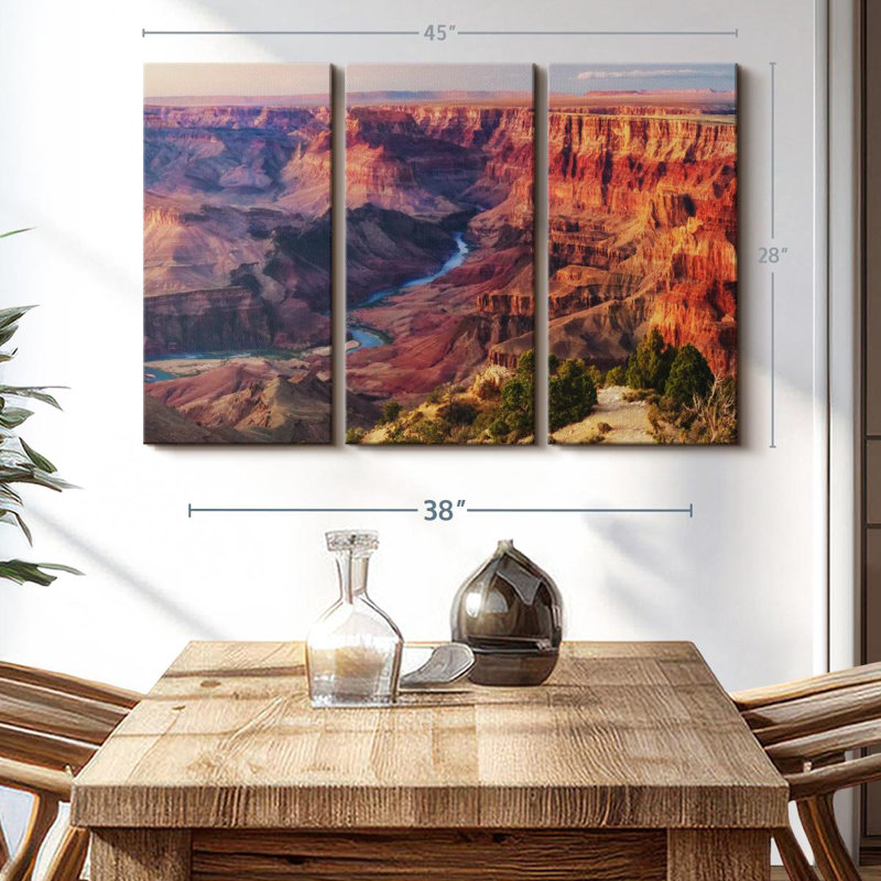 «Striking Grand Canyon» sur toile, H 28 po x l 45 po x P 1,25 po