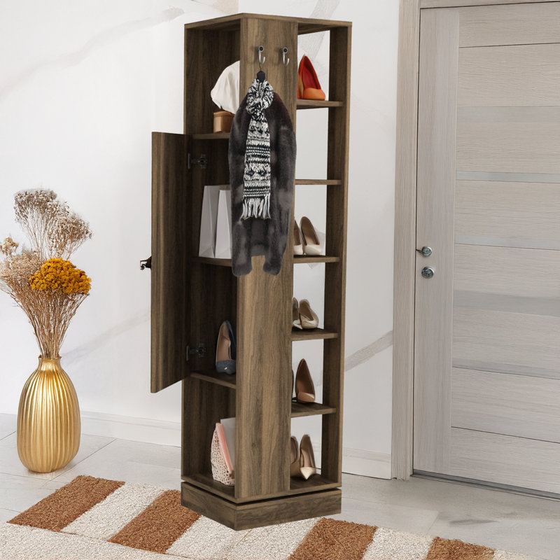 Swivel entrance tree with mirror