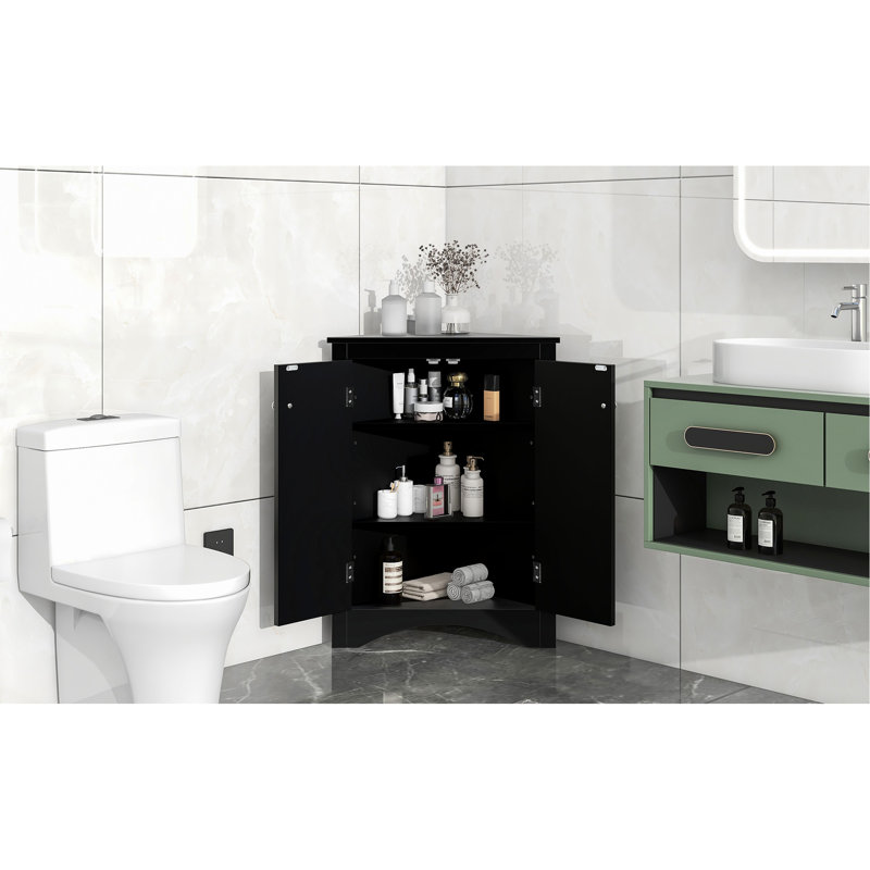 Armoire de rangement triangulaire noire avec tablettes réglables, maximisant l'utilisation élégante de l'espace pour le bureau