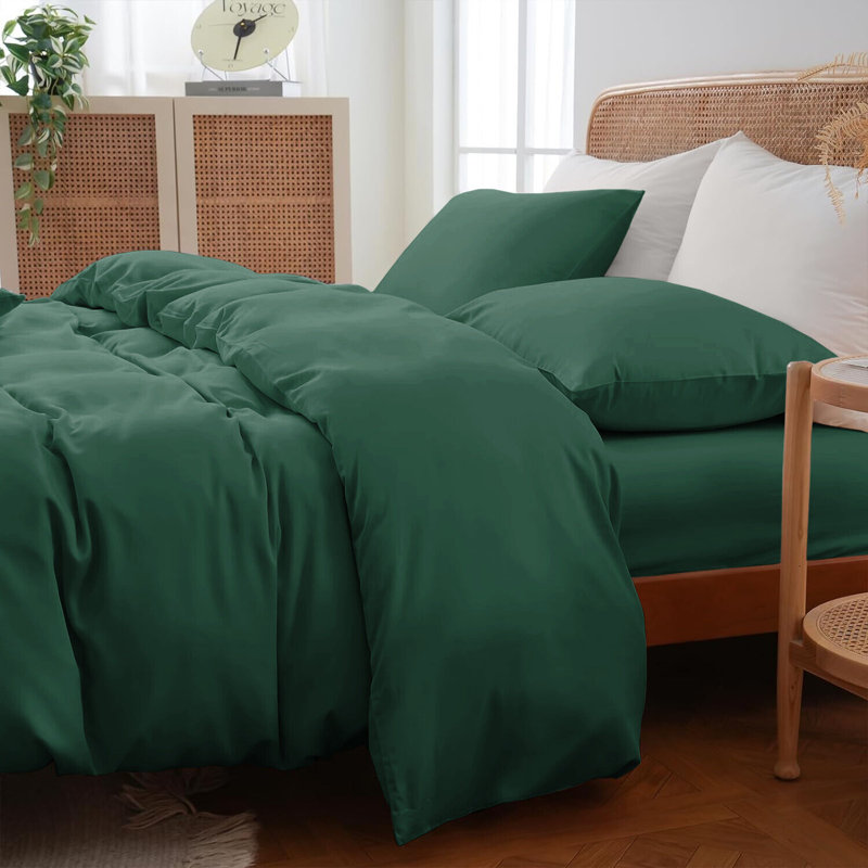 Premium 4-Piece Microfiber Duvet Cover Complete Set, Emerald, Kingsize Duvet Cover Set + 3 Additional Pieces