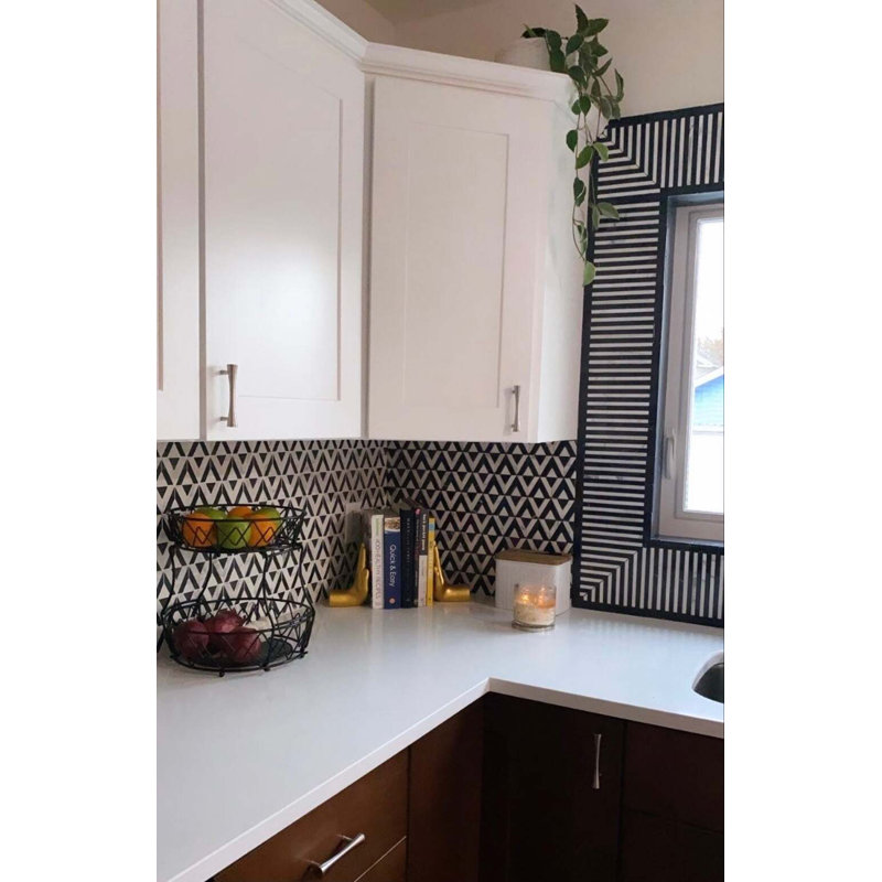 Monroe 8x8 Geometric Corner Polished Black Jade and Marble Mosaic Tile