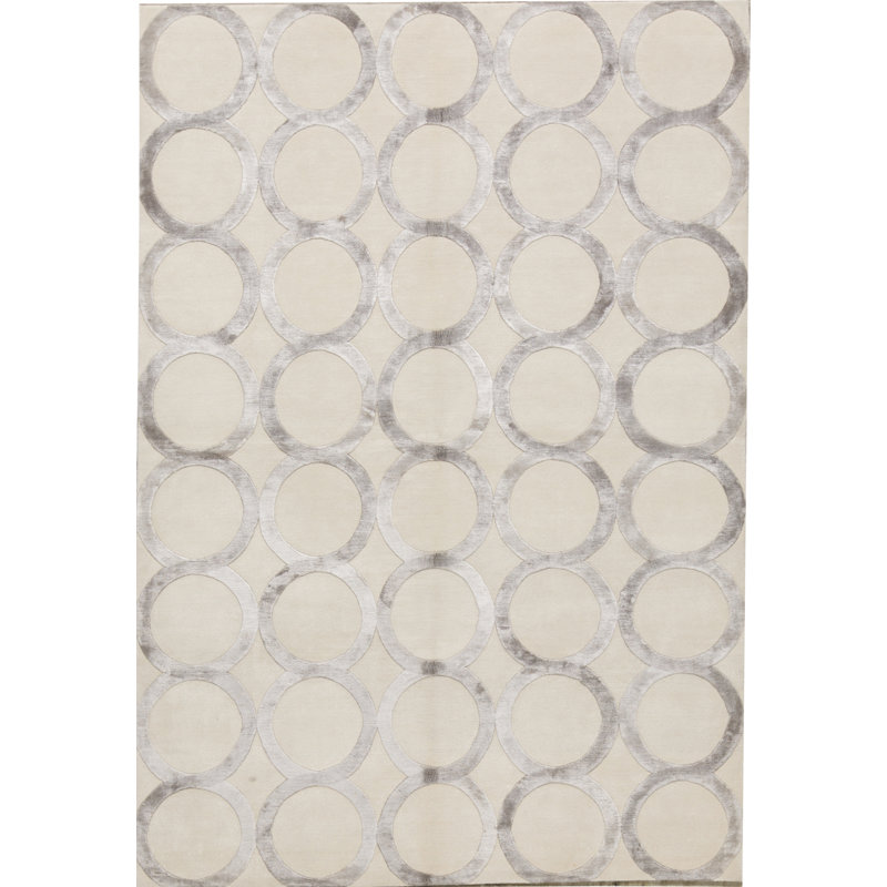 Hand-Knotted High-Quality Beige Area Rug