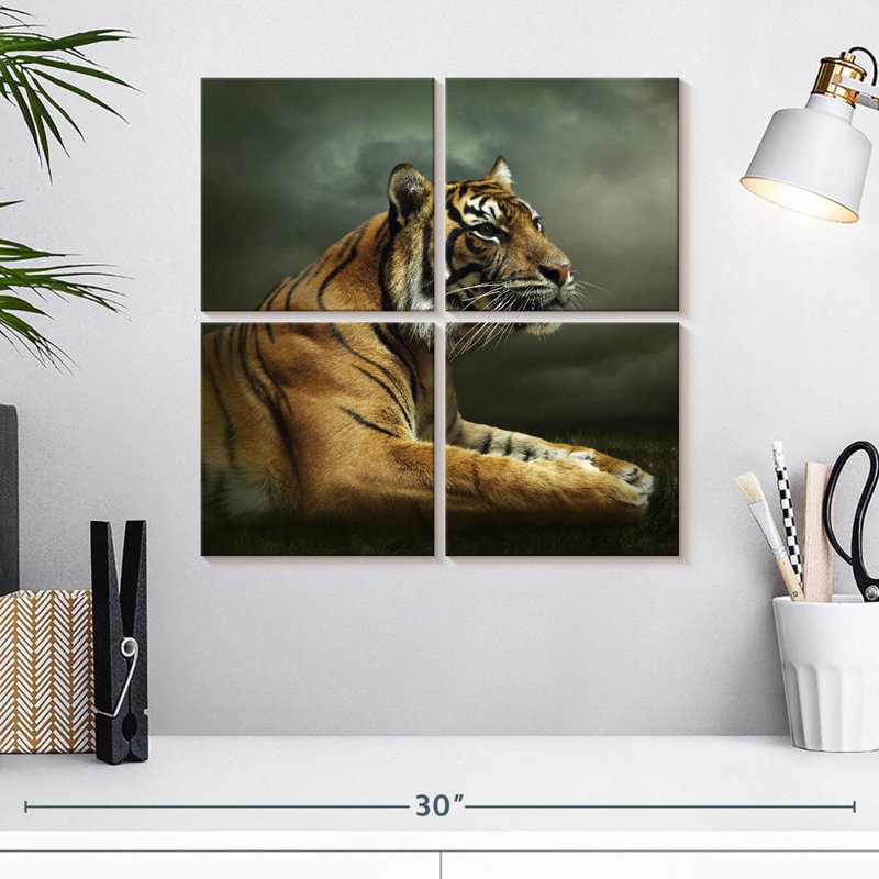Brampt Stoic Tiger, 18'' H x 18'' W