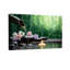 Bougie de fleurs en bambou à la mode, jardin zen, scène paisible-767452610