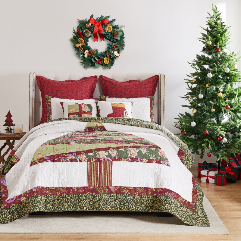 Christmas Tree Holiday Reversible Quilt Set, King Quilt + 2 King Shams