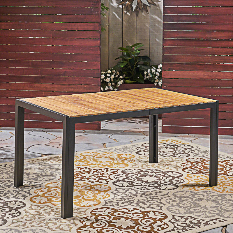 Table de salle à manger d'extérieur