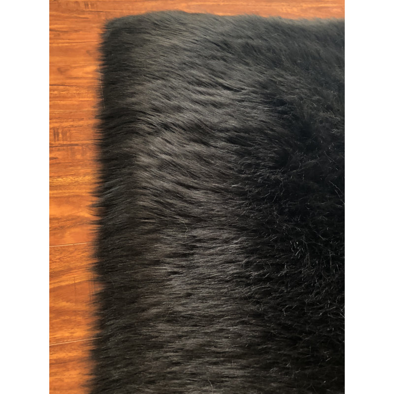 Tapis noir Wiesner, Carré 3 pi 6 po