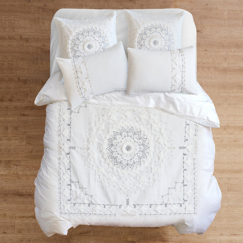 Harleson Off-White Cotton Full/Queen Duvet Cover Set