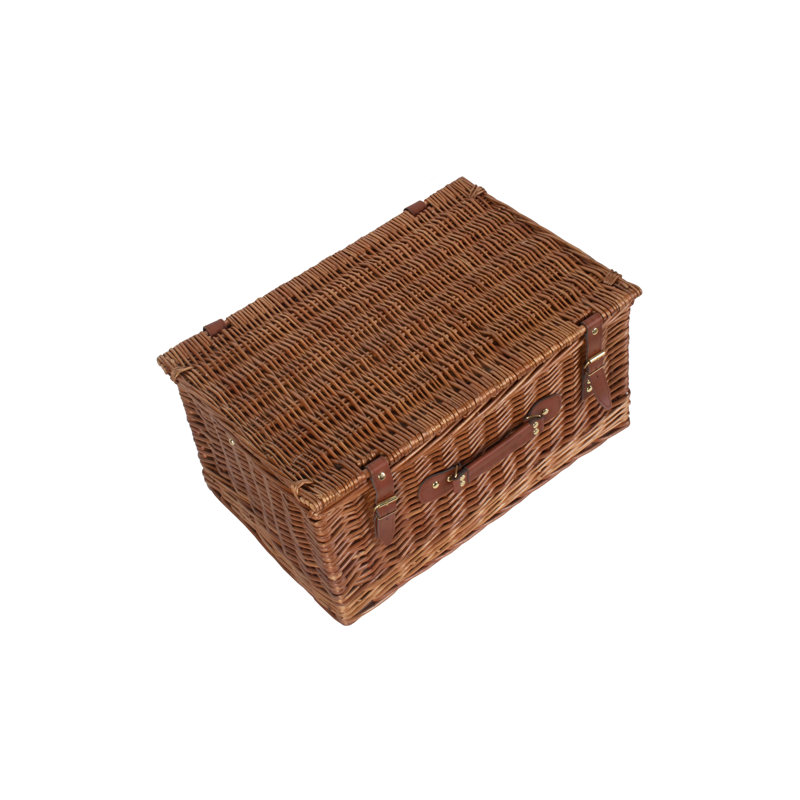 Wicker 6 Person Classic Fitted Picnic Hamper