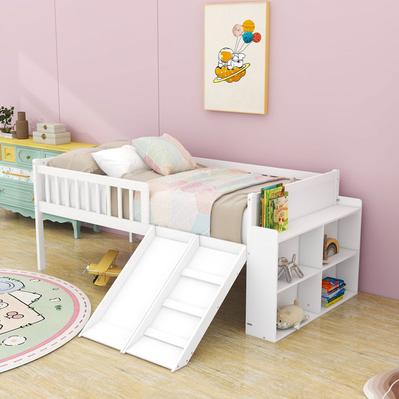 Cadre de lit simple mezzanine bas avec glissière, échelle et tablettes de rangement, Blanc