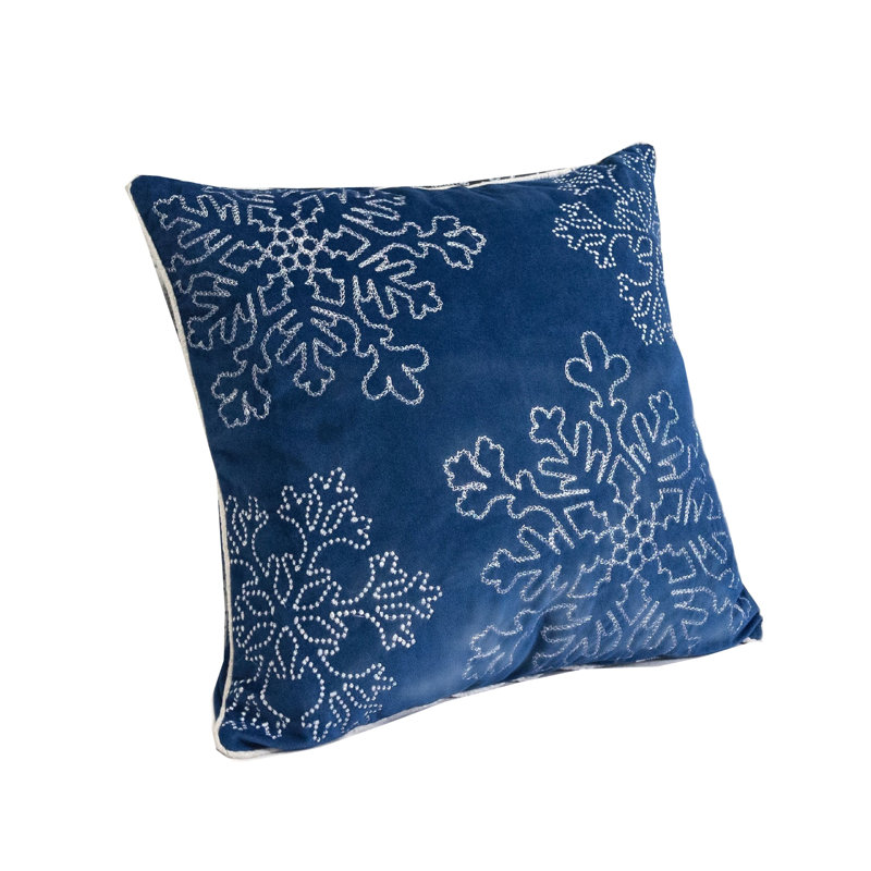Coussin décoratif carré Rola, broderie flocon de neige argenté, velours bleu 20 pouces, Bleu / Argent