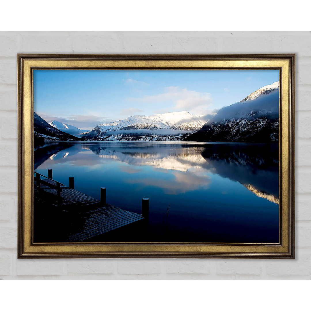 Gerahmtes Wandbild Blue Lake Calm