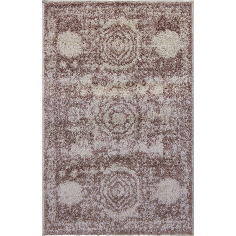 Varonique Geometric Indoor Rug, Rectangle 2' x 3'1"