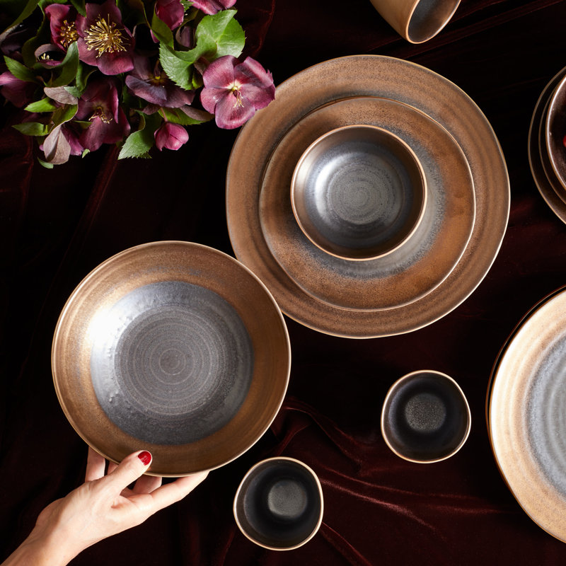 Akita Stoneware Dinner Plate