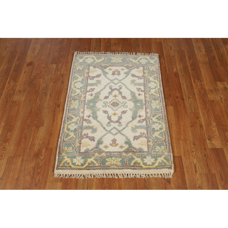 Tapis géométrique en laine Oushak