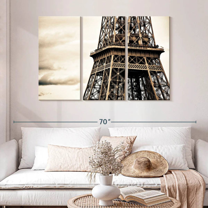 Lilie Eiffel Retro Shot, 32" H x 50" W