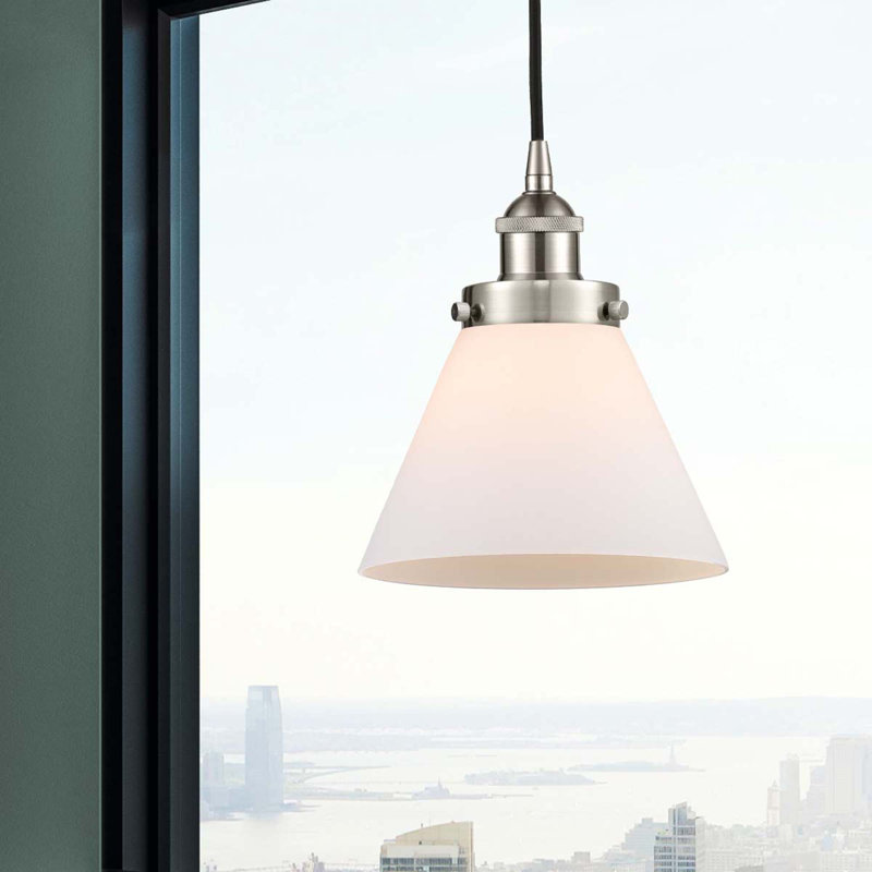 Mini-luminaire suspendu 1 lumière Cone, Blanc, H 9,75 po x l 7,75 po x P 7,75 po, Nickel satiné brossé