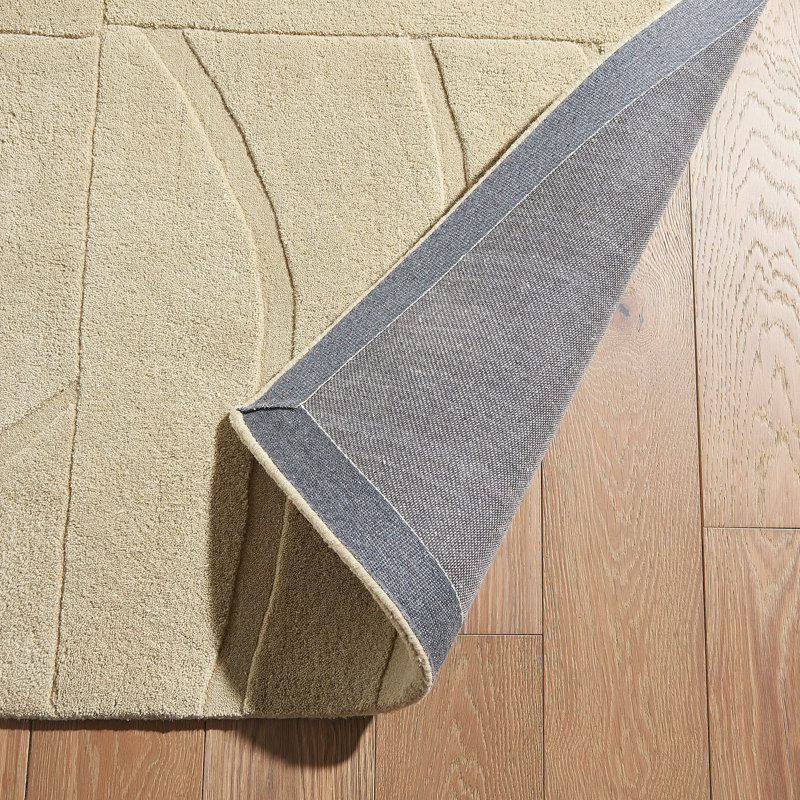 Hand Tufted Wool Area Rug in White, Rectangle 9' x 12'