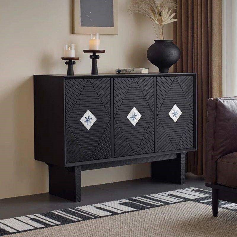 Buffet noir de petite taille