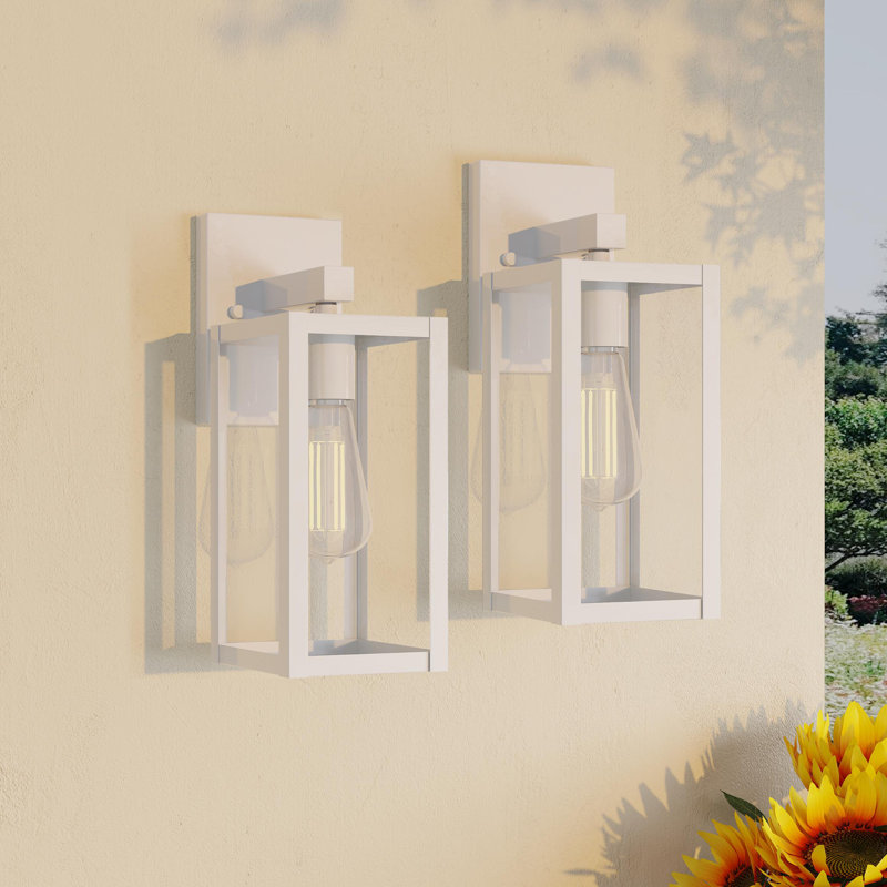 Lanterne murale d'extérieur avec finition blanc cassé, H 13,3 po x l 5 po x P 6 po, Blanc cassé / blanc