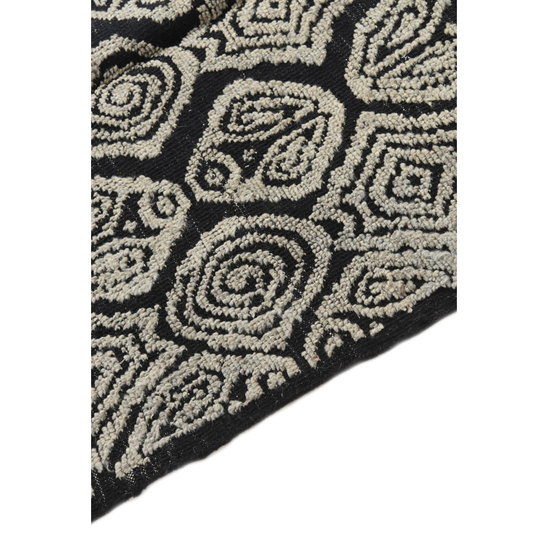 Tapis noir Noles