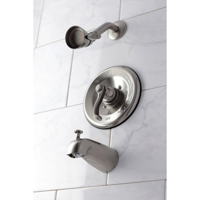 Robinet de baignoire et douche à pression équilibrée avec soupape grossière