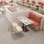 Banc de restaurant élégant, simple et confortable-102381977