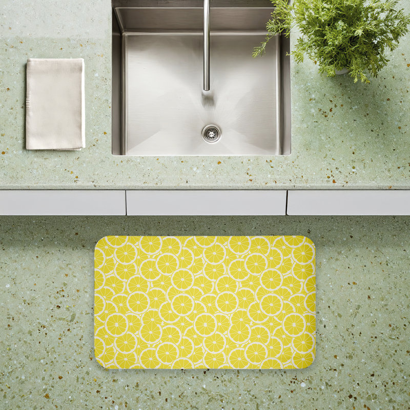 Tapis de sol anti-fatigue Zesty citrons imprimé partout par Anna Quach, 30 po x 18 po, Zesty citrons partout