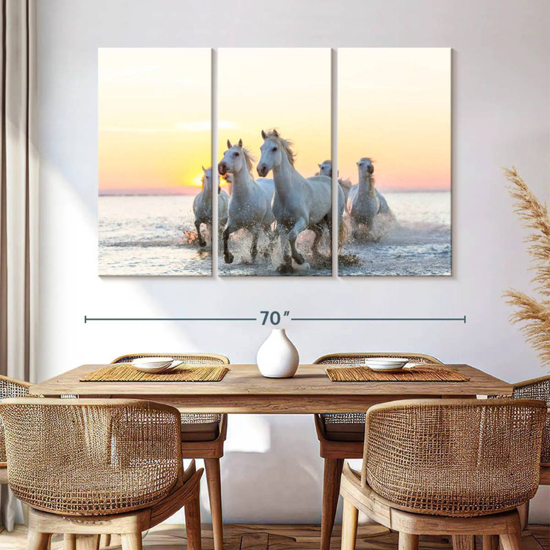 Chevaux de camargue Brampt au coucher du soleil, H 42 po x l 65 po