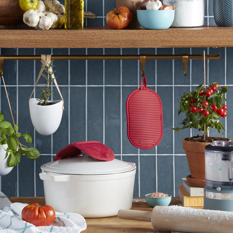 Contenant en silicone souple KitchenAid®, Rouge passion