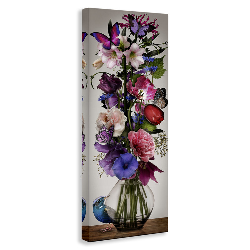 «Bird Peeking at Bouquet», art mural sur toile par Reinders, H 48 po x l 20 po