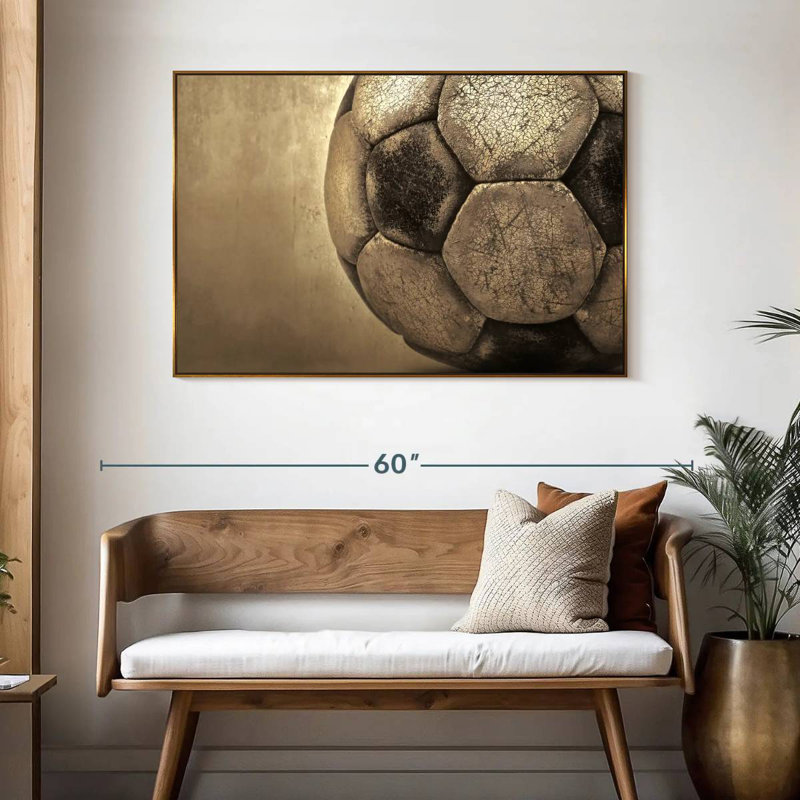 Ballon de soccer usé, 46 po x 31 po, Cadre flottant doré