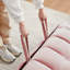 Velours 3 en 1 convertible rose avec lit escamotable et coussins de soutien pour un salon confortable
