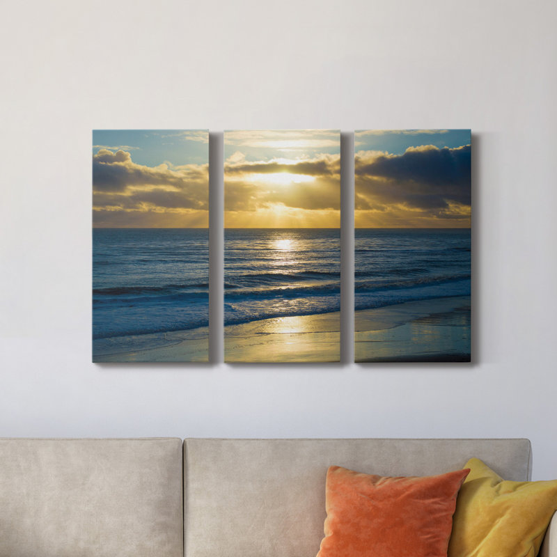 Beach Sunset Surfers - 3 pièces sur toile tendue, H 12 po x l 24 po x P 1 po