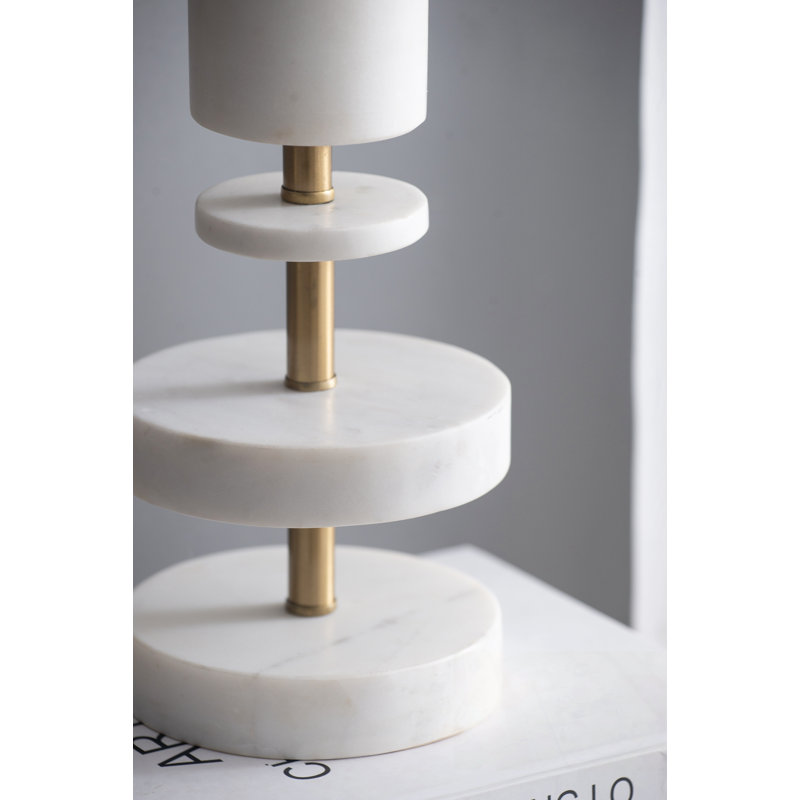 Casella with sturdy base