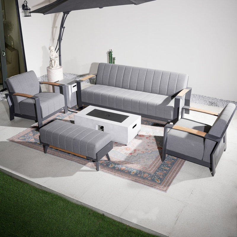 7-Person Sofa Seating Group With Cushions
