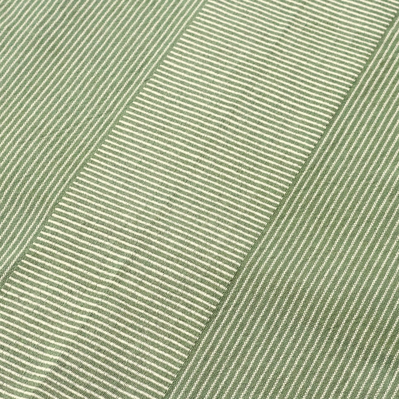  Throw, Green