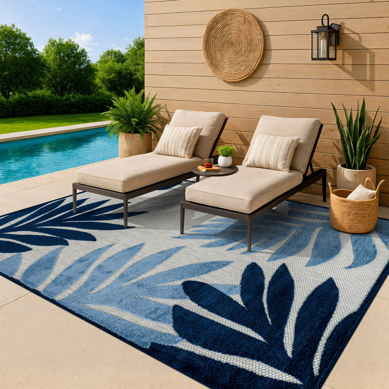 Palm Ivory/Navy Indoor/Outdoor High-Low Area Rug, Rectangle 7'10" x 10', Navy