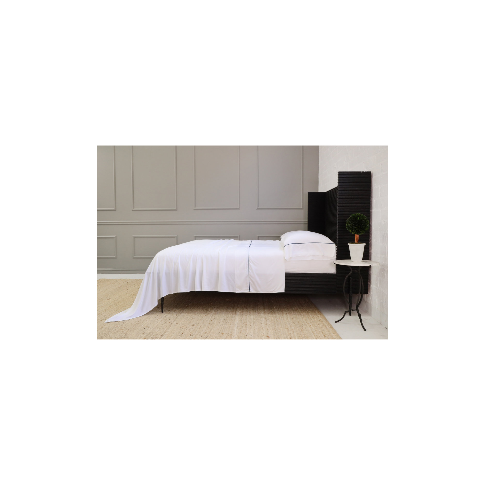 Sheena Rayon From Bamboo Machine Woven - Set of 2, Standard, White/Navy