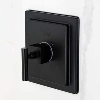 Robinet de douche à pression équilibrée à poignée simple Kingston Brass Claremont