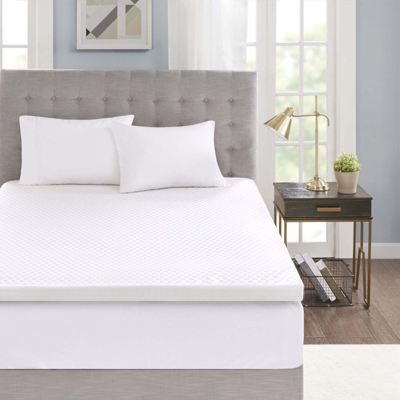Surmatelas hypoallergénique en mousse viscoélastique gélifiée 3 po avec housse de refroidissement amovible, Très grand simple