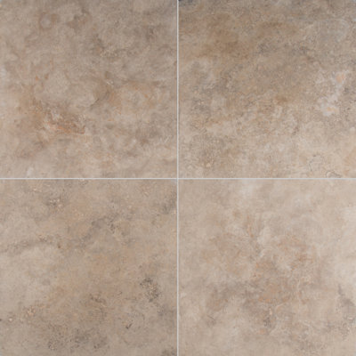 Carreau de sol en travertin adouci 18 po x 18 po Marzana Almond
