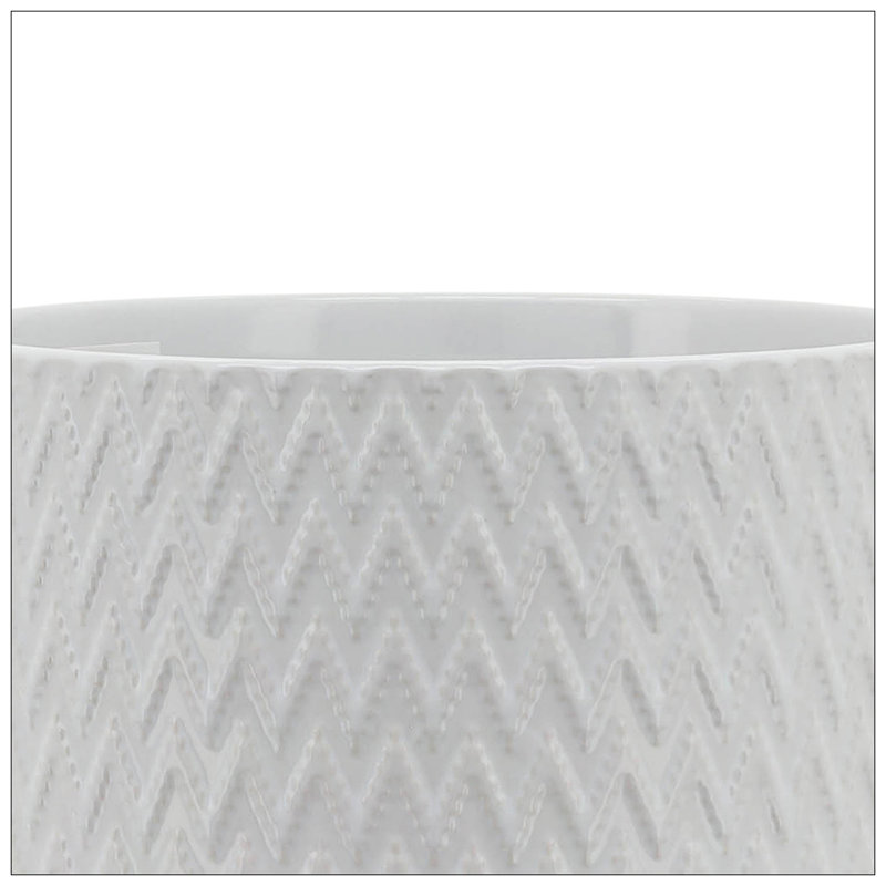 CHEVRON PLANTER W/ STAND, WHITE, 10" H x 8" W x 8" D