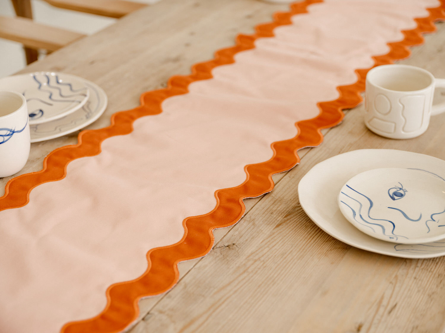Reversible Rectangle Table Runner, Pink