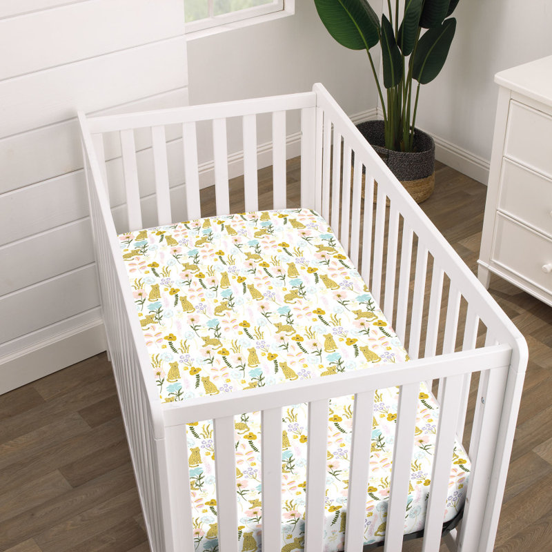 Drap-housse pour lit de bébé