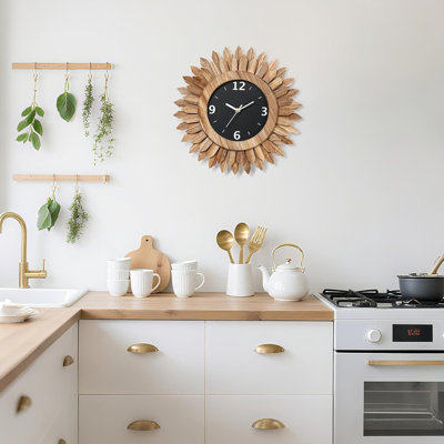 Horloge murale 14 po en bois rustique Boho Sunburst